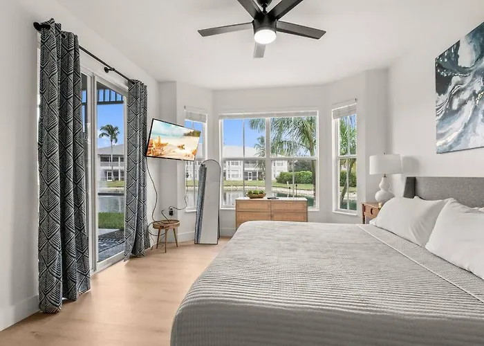 Luxurious Golf Condo W/ Resort Pool And Amenities!