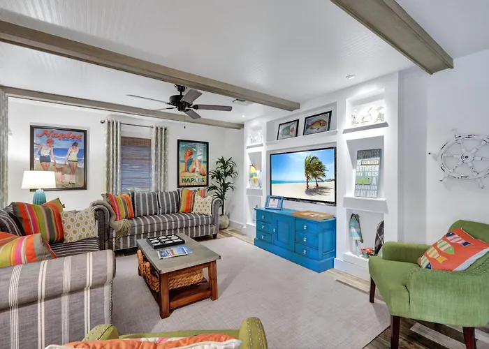 Coastal Vibes, Pickleball Court, One Mile To The Beach