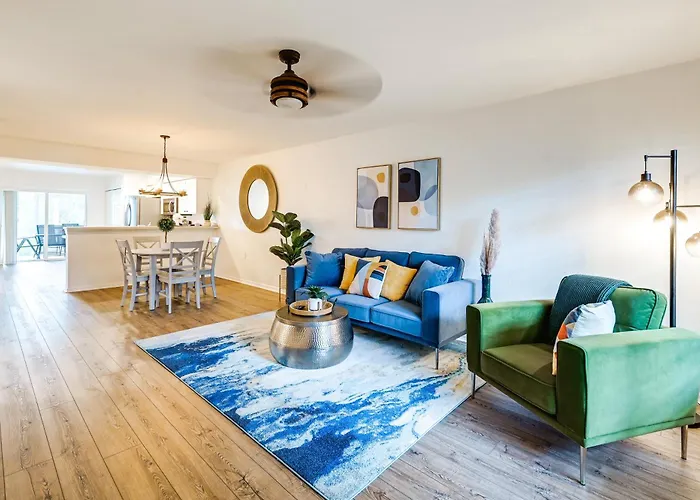 Naples Condo With Pool Access About 6 Mi To Beach