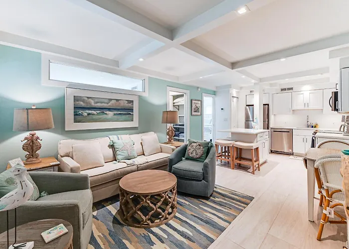Coastal Downtown Naples Condo - Walk To The Beach!