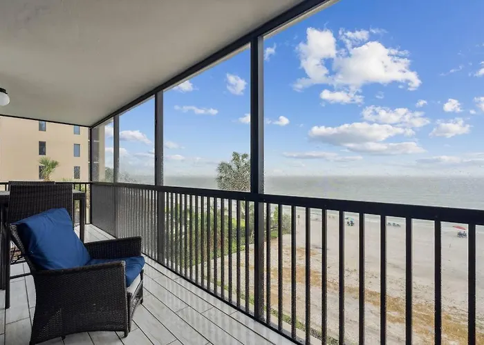 Beachfront High-Rise! Book Today