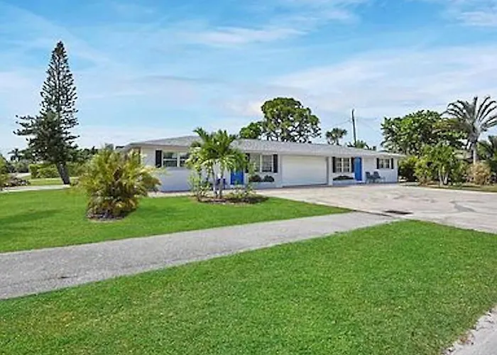 699 Beach Oasis,Walk,Bike To Beach, Fenced Backyard, Large Driveway