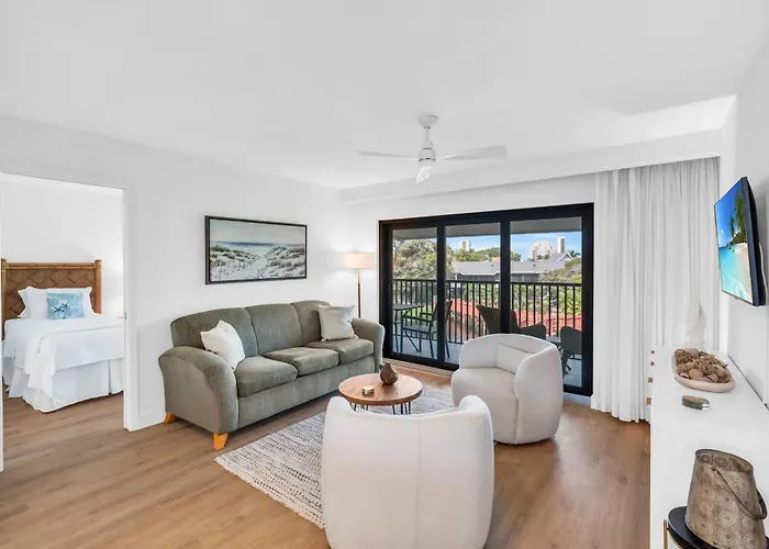 Deluxe Condo - Modern Furnishings And Great View
