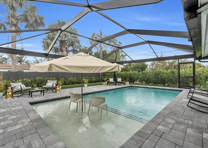 North Naples Beach Retreat!