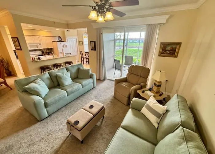 Private Golf Course Condo, Club Membership Available!