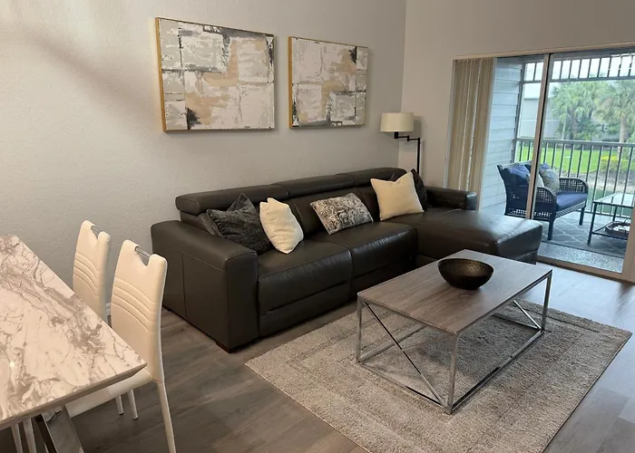 Spacious 2 Bedroom Lely Resort Condo Naples Fl