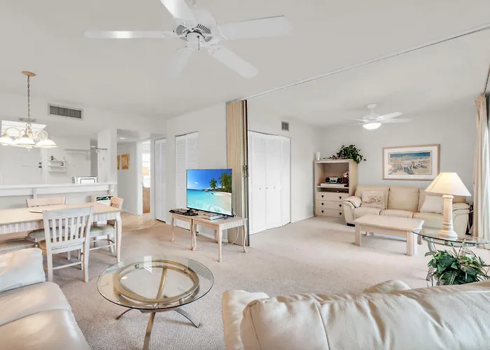 Close To Elevator And Resort And Pool Views
