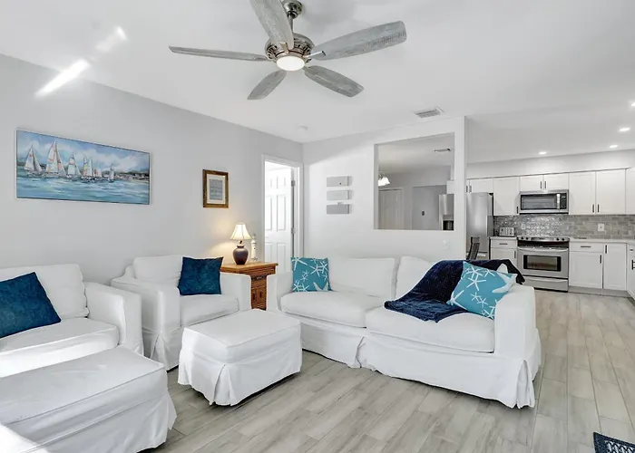 Bungalow Close To Naples Beaches