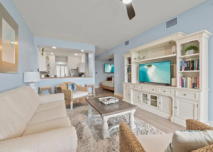 Golf Condo Views With Resort Pool And Amenities