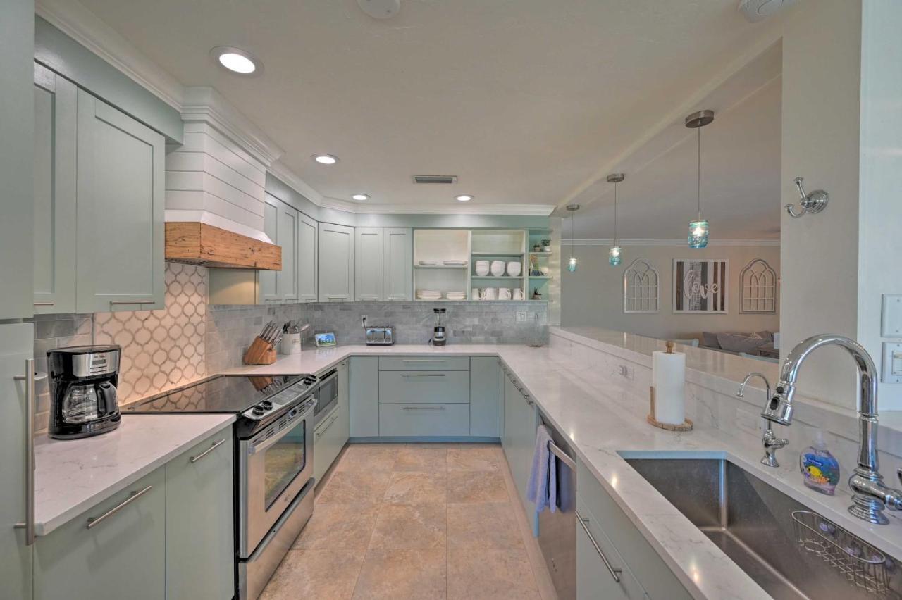 Family-friendly Palm River Estates House! * Naples