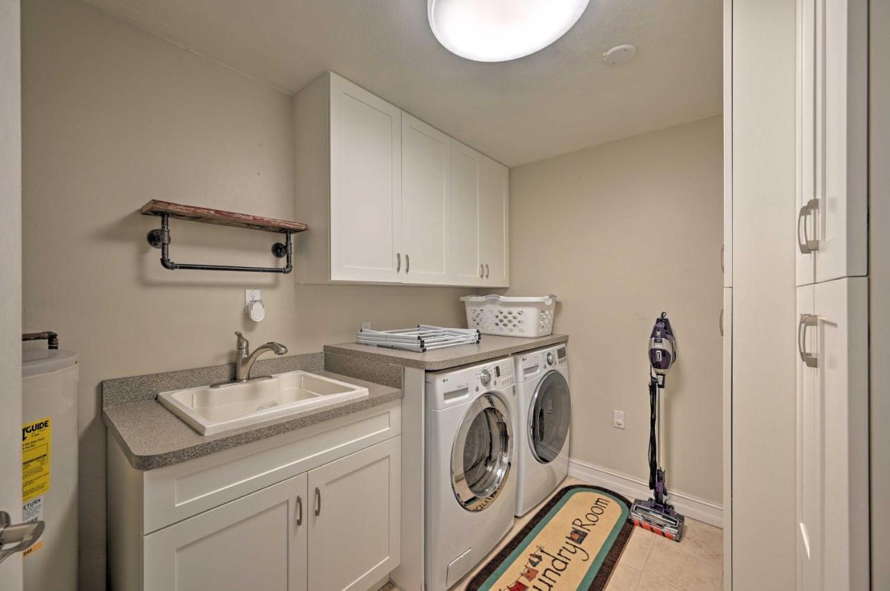 Family-friendly Palm River Estates House! *