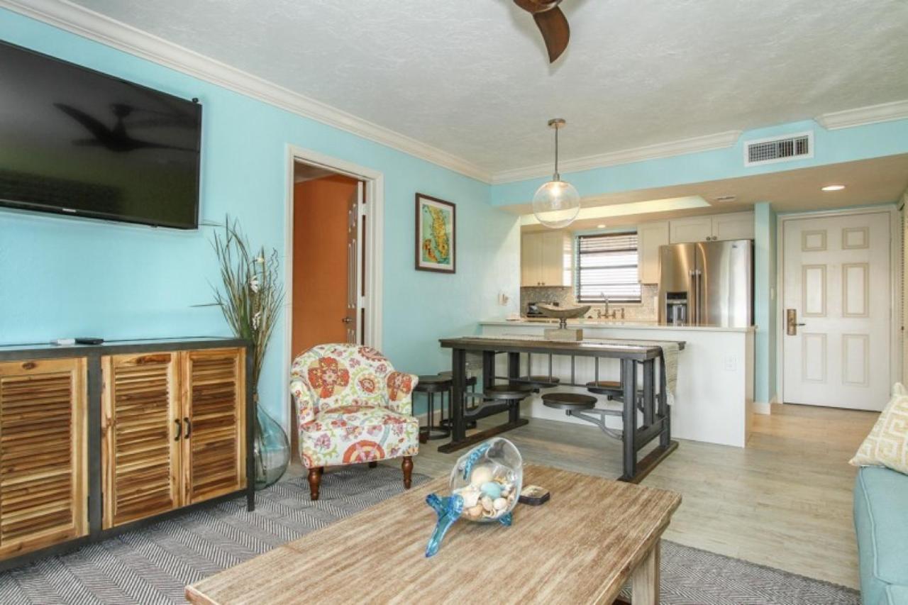 Park Shore Resort, 3rd Floor, Bldg. E Naples