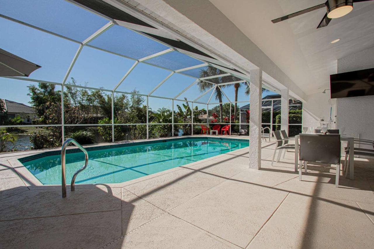 Crown Pointe- Crown Pointe Blvd.,e. Holiday home