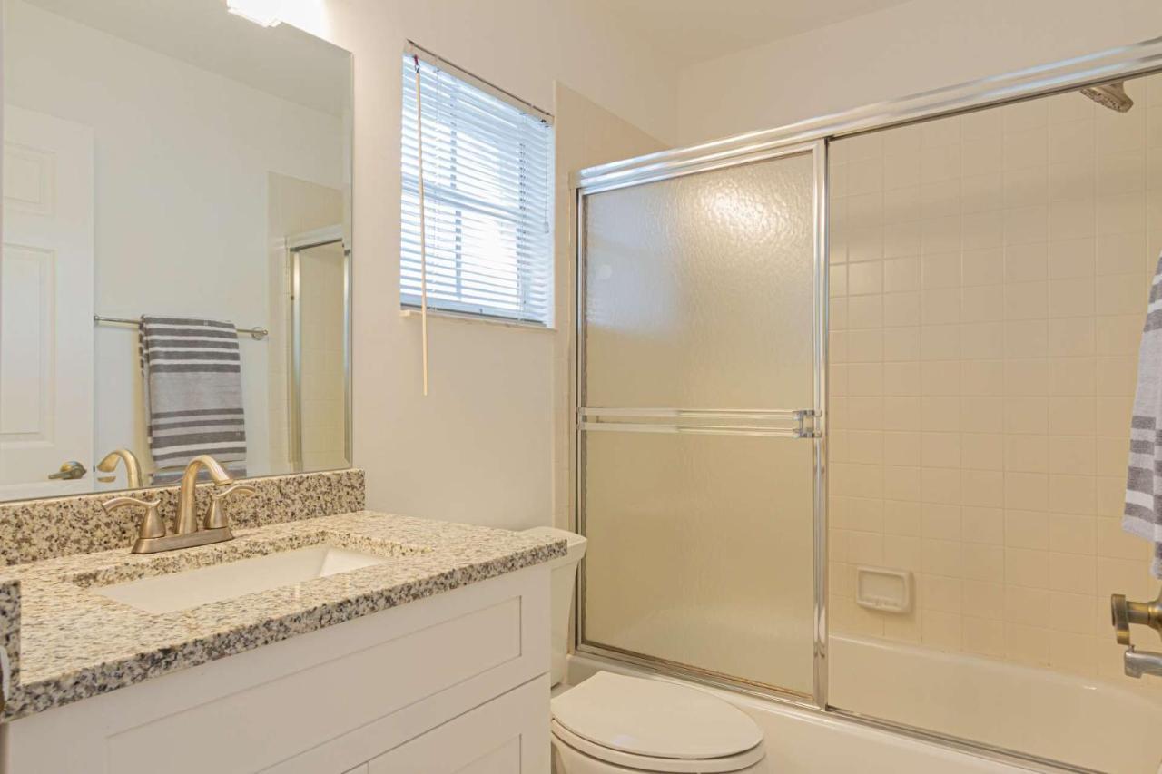 Holiday home Crown Pointe- Lochwood Ct.