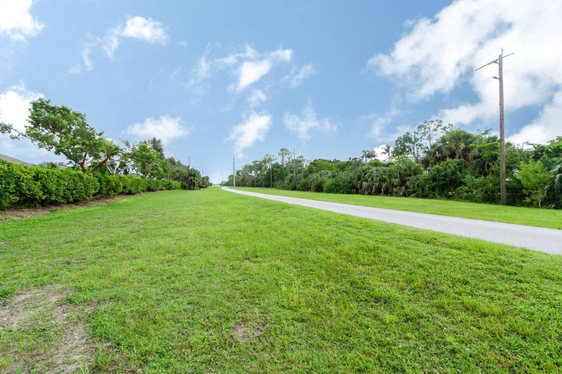Crown Pointe- Lochwood Ct. Holiday home Naples