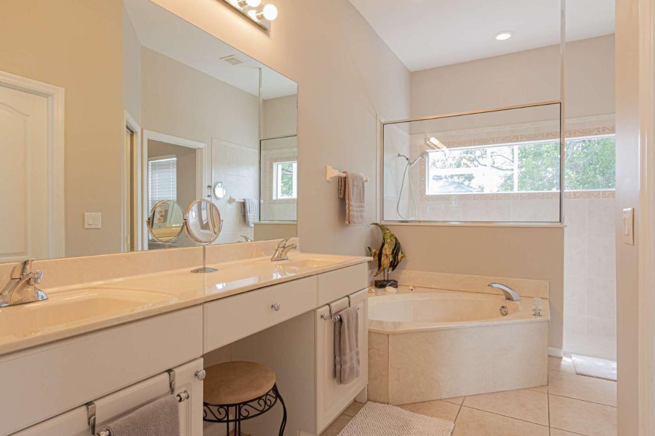 Holiday home Briarwood- Terrazzo Lane With View