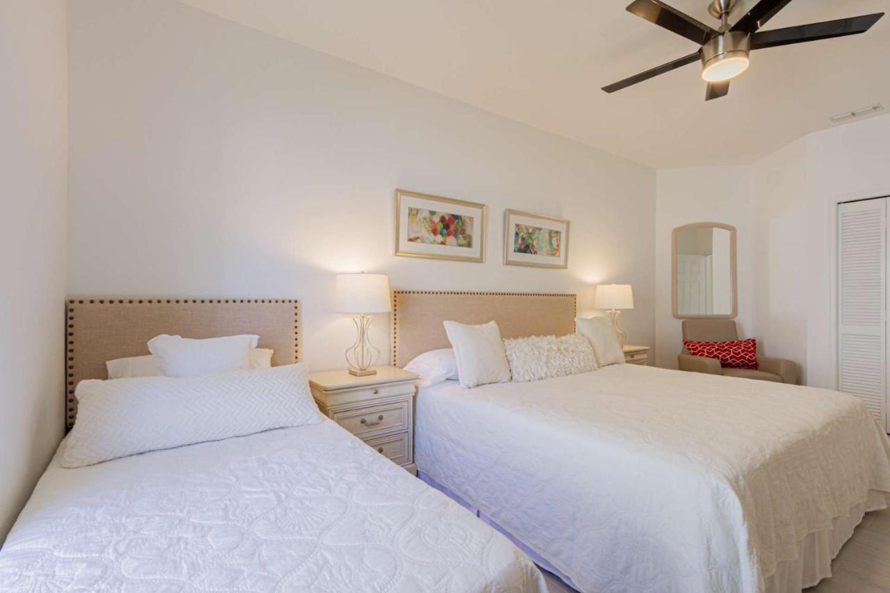 Holiday home Crown Pointe- Crown Pointe Blvd.,e. *