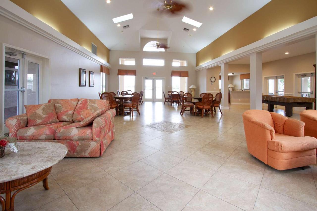 Crown Pointe- Harrogate Ct. Holiday home