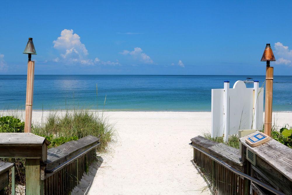 The Ritz-carlton Naples