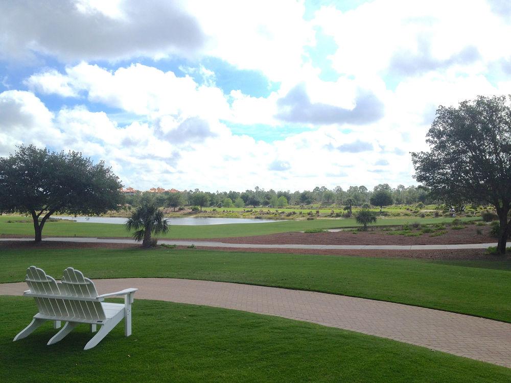 The Ritz-carlton Naples, Tiburon