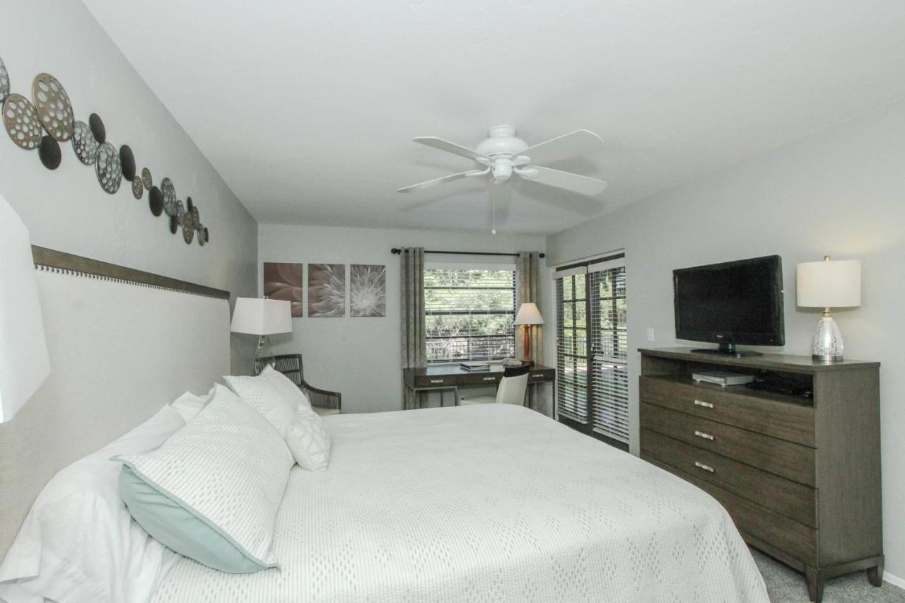 Park Shore Resort, 1st Floor, Bldg.f Naples