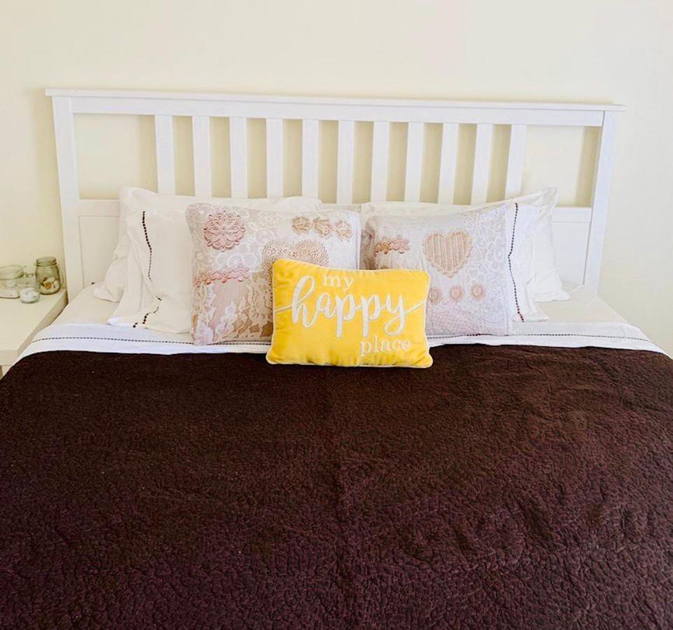 Sunny And Relaxing 2br With Parking!
