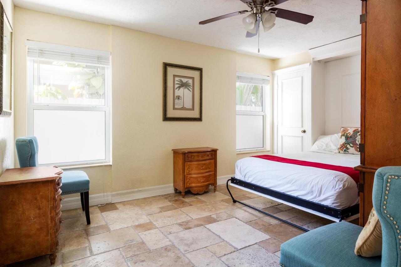 By 3 - Delnor-wiggins Naples