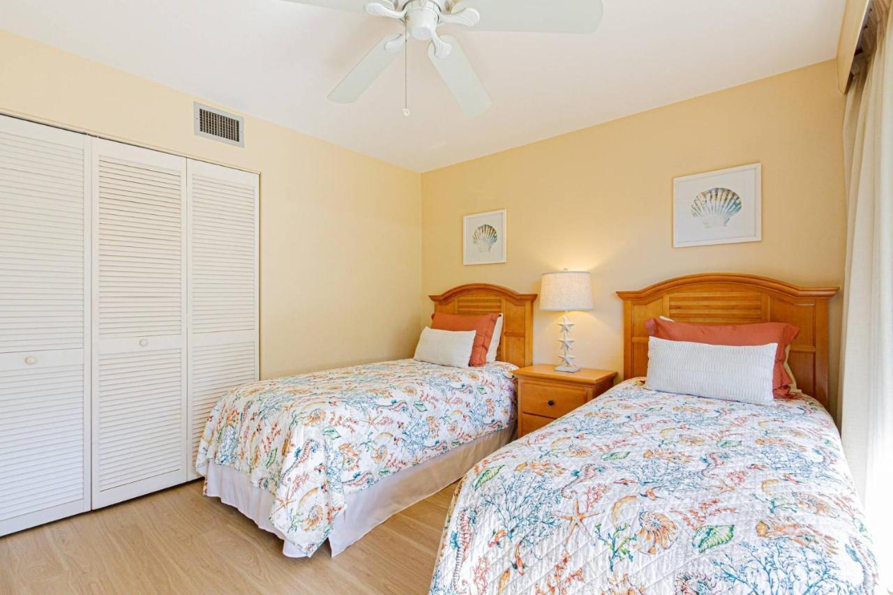 Park Shore Resort, 1st Floor, Bldg.i, End Unit