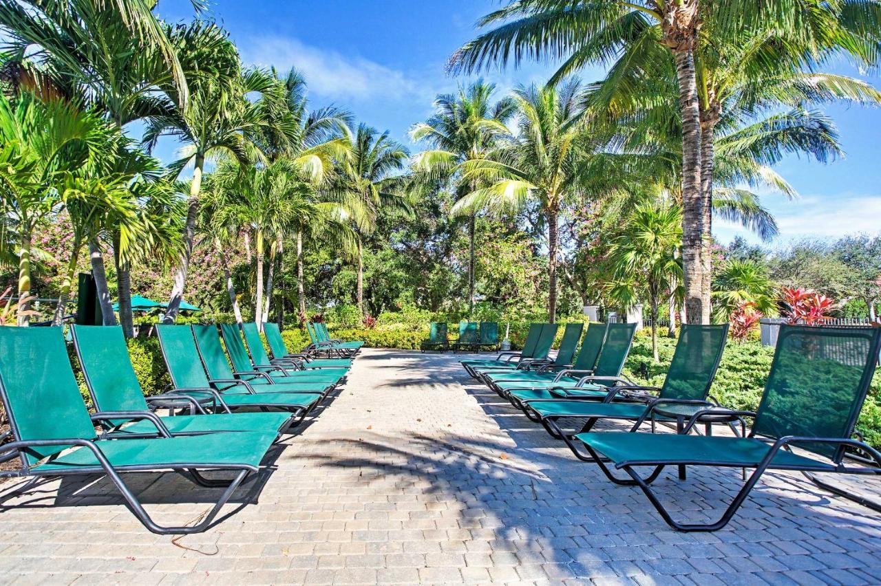 With Golf View And Resort-style Amenities
