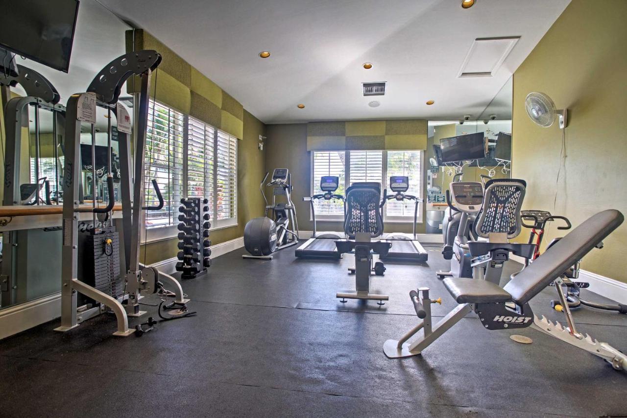 With Golf View And Resort-style Amenities Apartment *