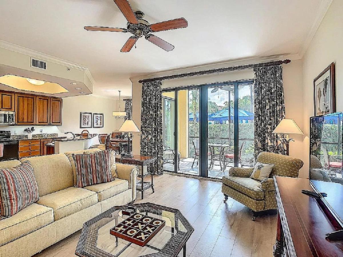 Bay With Fabulous Amenities, Near & Downtown! Naples