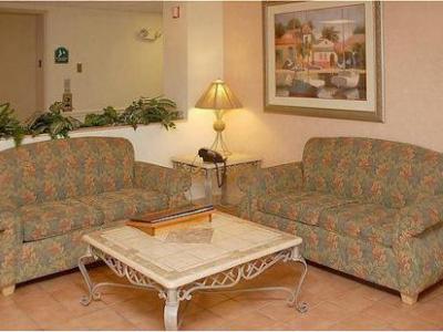 La Quinta By Wyndham Naples East Hotel