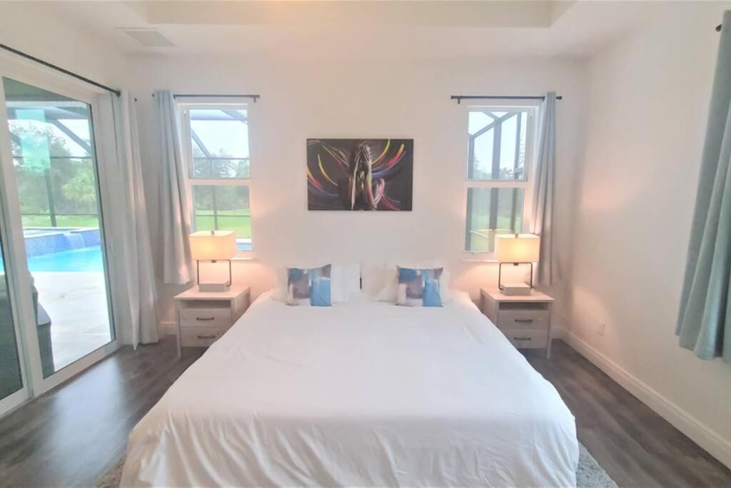 Exquisite 4 Beds With Heated Pool & Jacuzzi Villa *