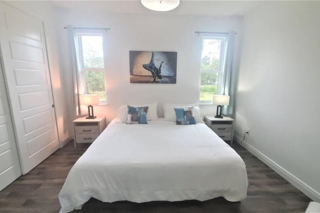 Exquisite 4 Beds With Heated Pool & Jacuzzi Villa *