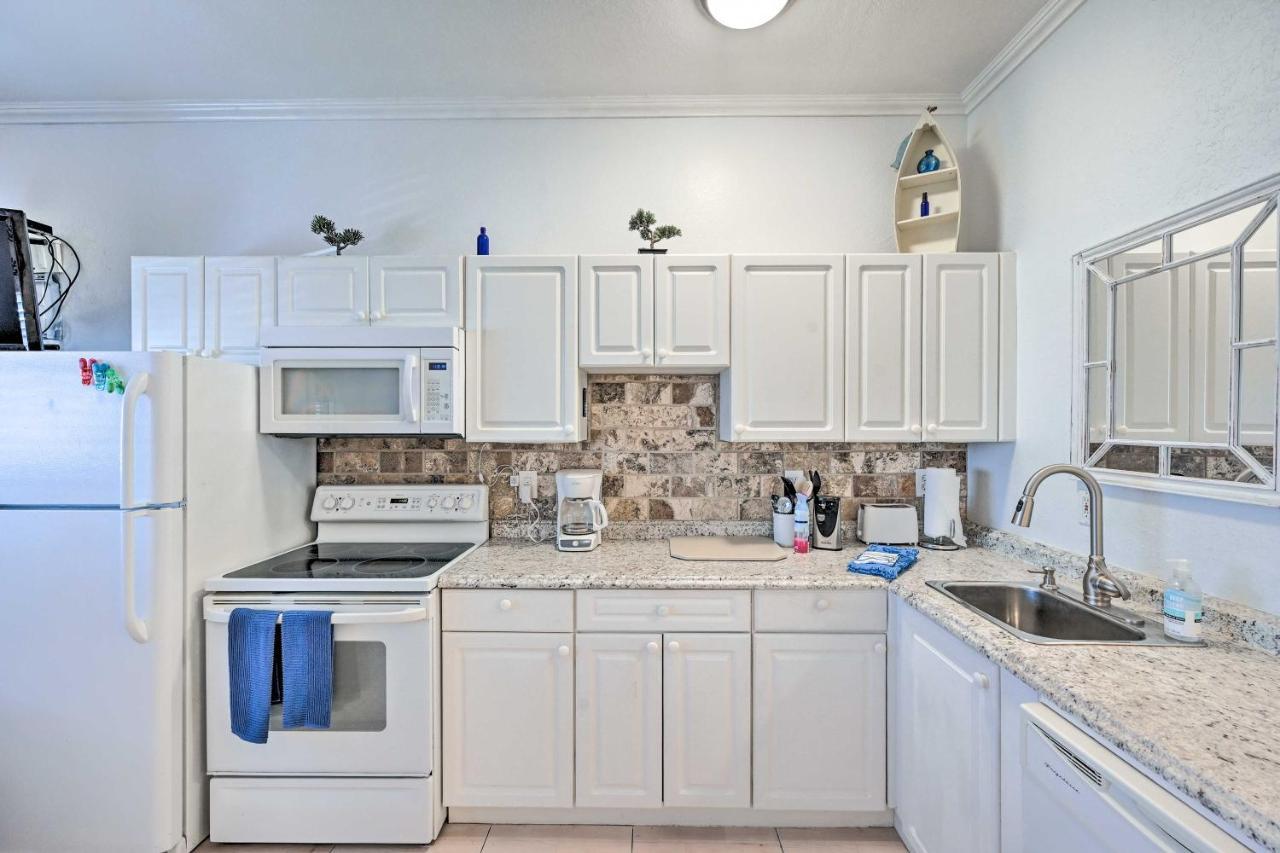 Waterfront About 15 Mi To Everglades! Apartment