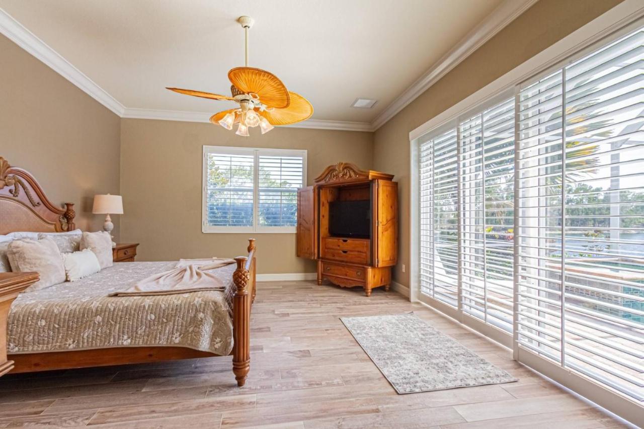 Briarwood-1064 Tivoli Dr * Naples