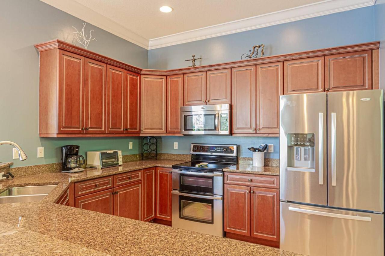 Briarwood-1064 Tivoli Dr