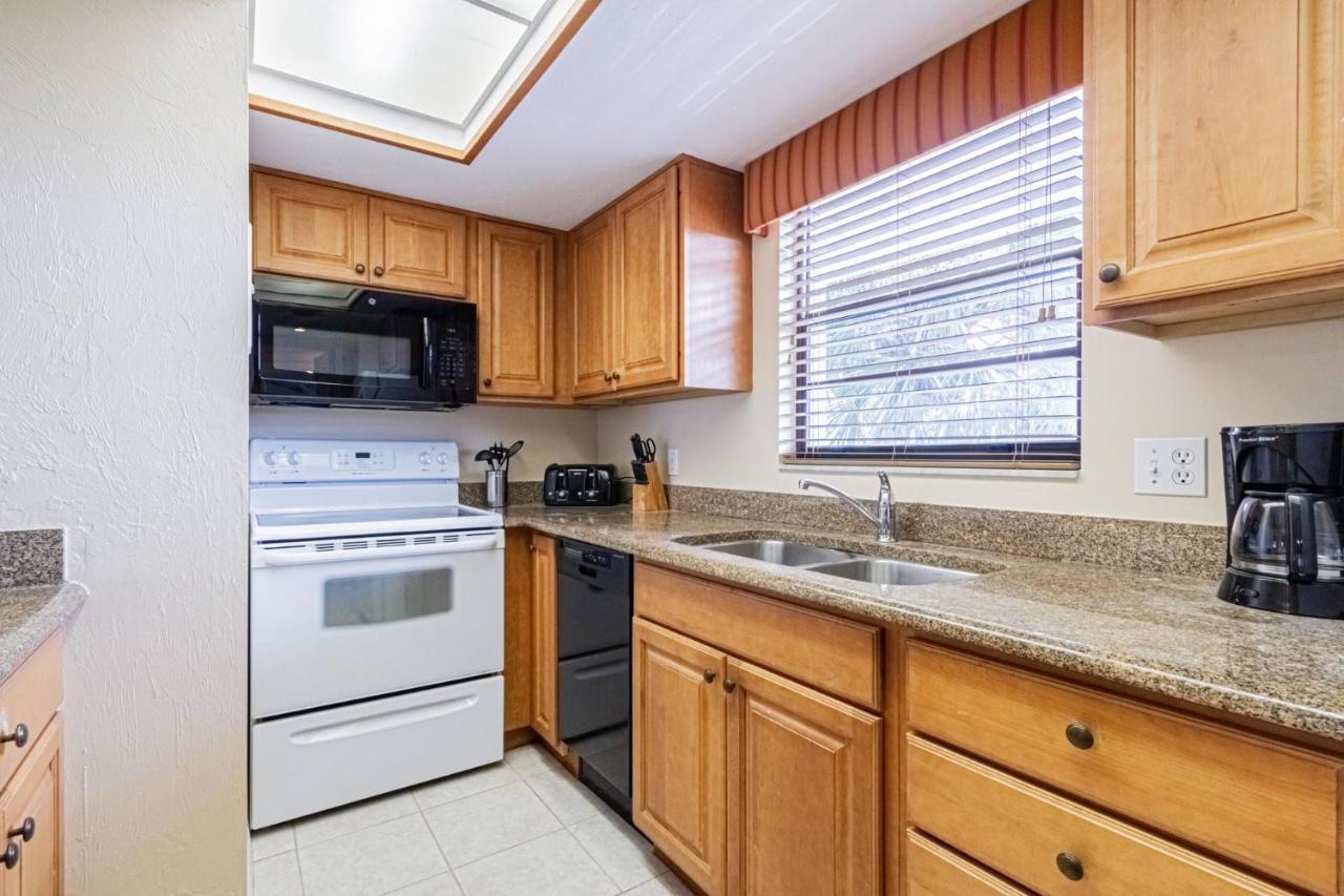 Park Shore 3rd Floor Bldg E Holiday home Naples