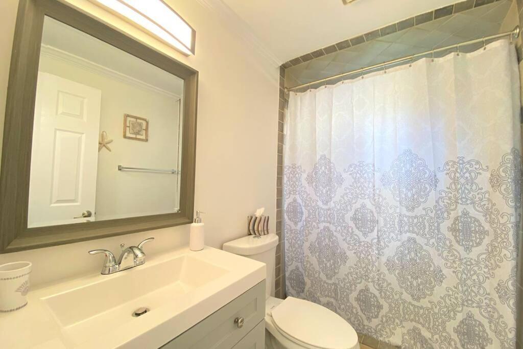 Cheerfull 4/bed/ 3 Bath / Pool / Location Villa