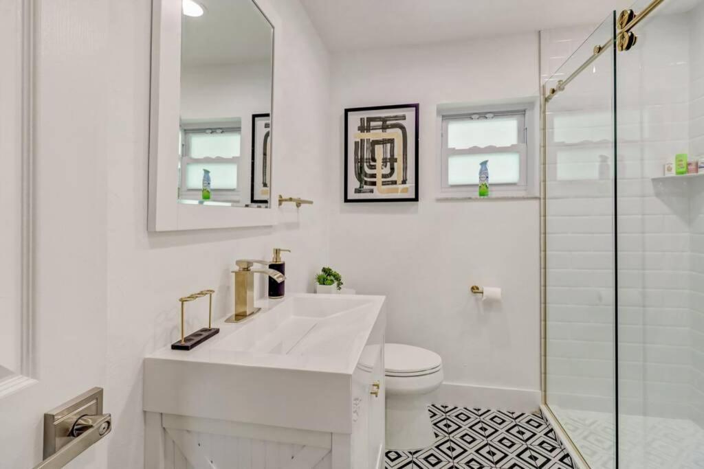 Holiday home Pool House, Close To The & Down Town Naples! Naples