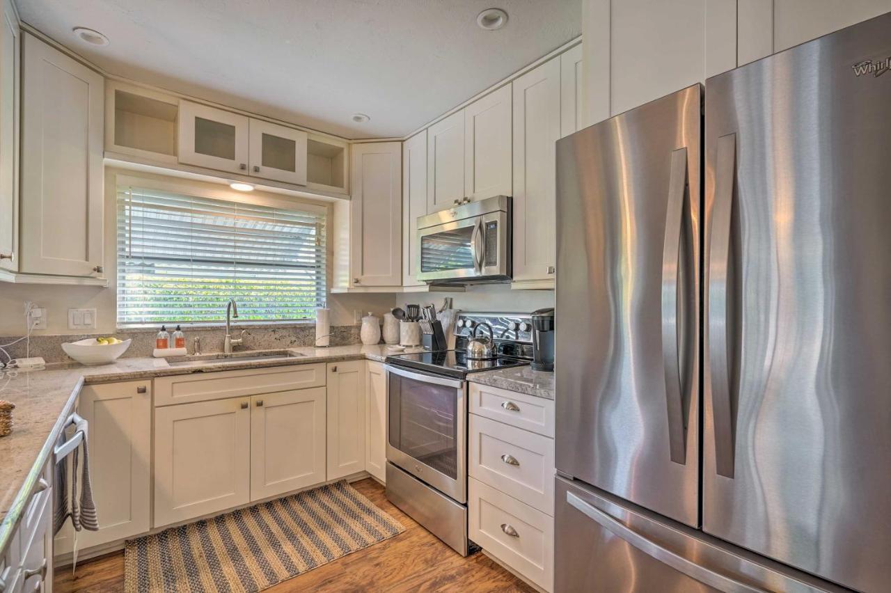 Oasis With Screened Pool, Bike To Beach! * Naples