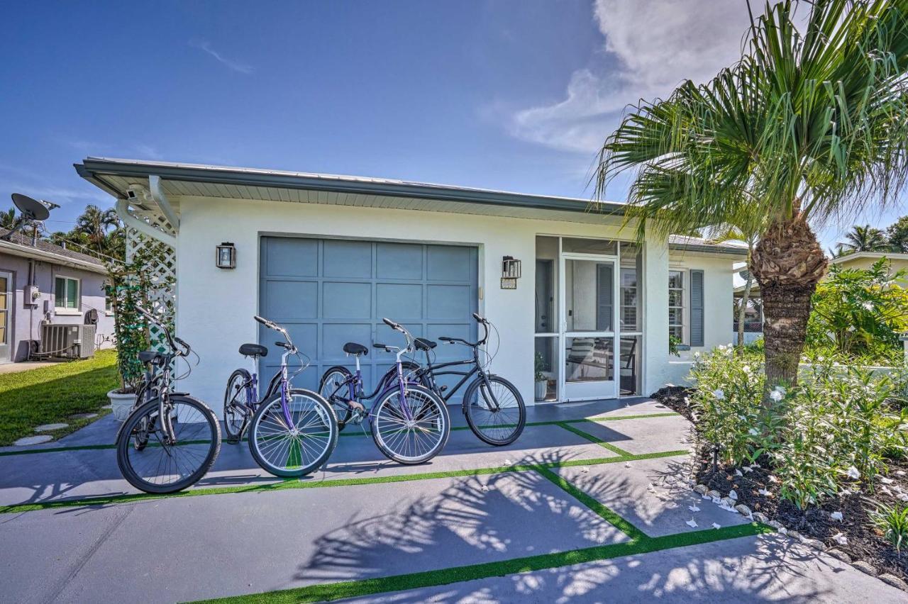 Holiday home Oasis With Screened Pool, Bike To Beach!