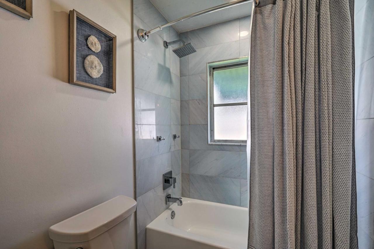 Oasis With Screened Pool, Bike To Beach! Naples