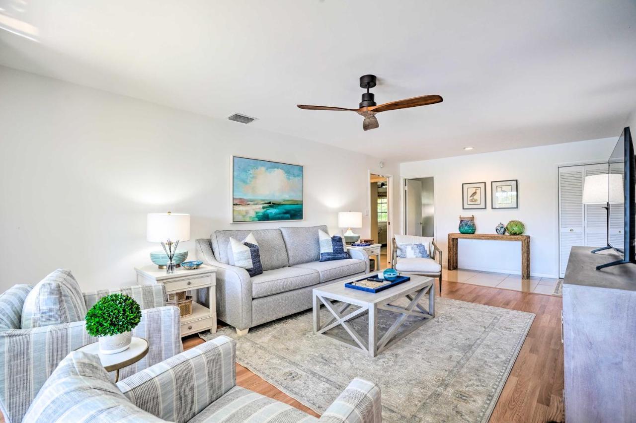 Relaxing With Screened-in Lanai, 4 Mi To Apartment Naples