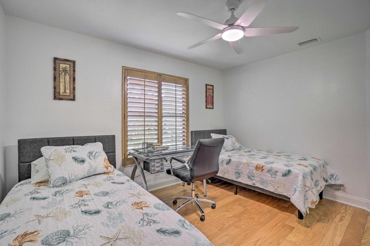 Holiday home With Private Pool 6 Mi To Dtwn! *