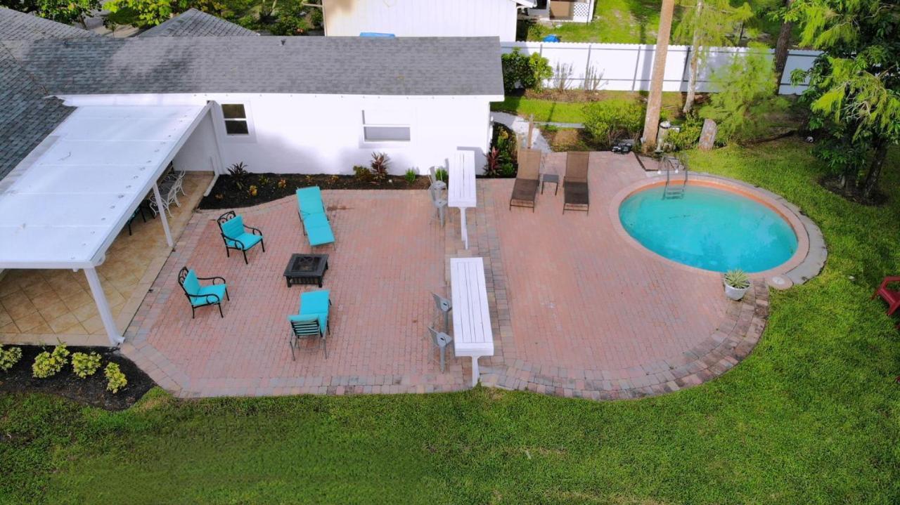 Villa Cheerfull 4/bed/ 3 Bath / Pool / Location Naples