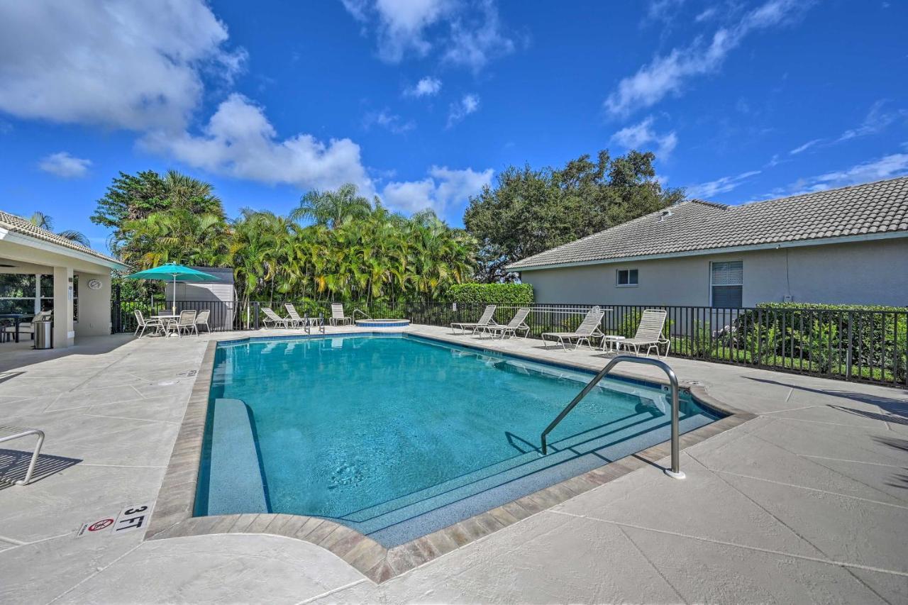 Modern With Amenity Access! Holiday home *