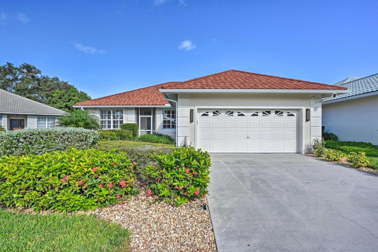 Modern With Amenity Access! Holiday home Naples