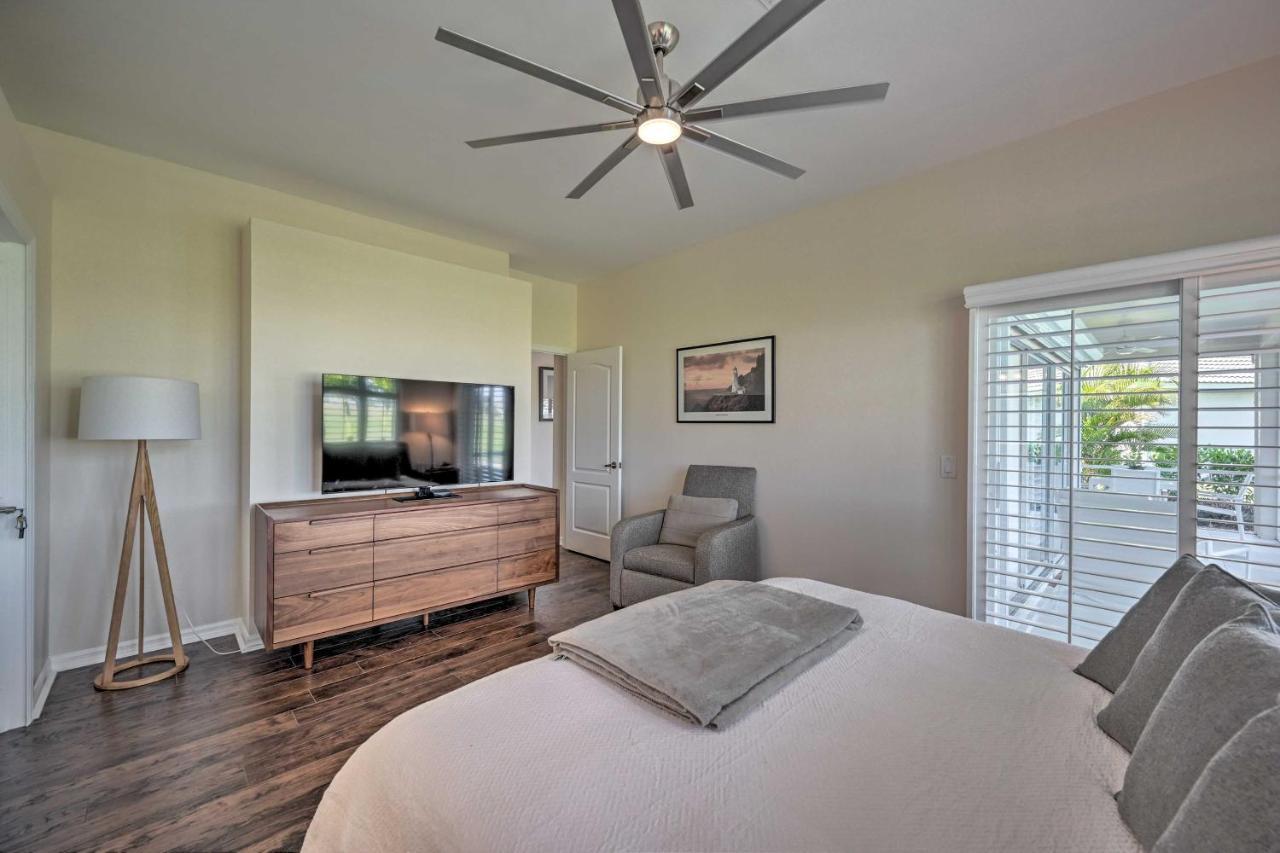 Modern With Amenity Access! Holiday home Naples