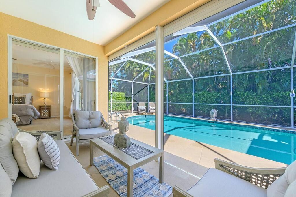 Paradise Escape Luxury Pool W/game King Bed